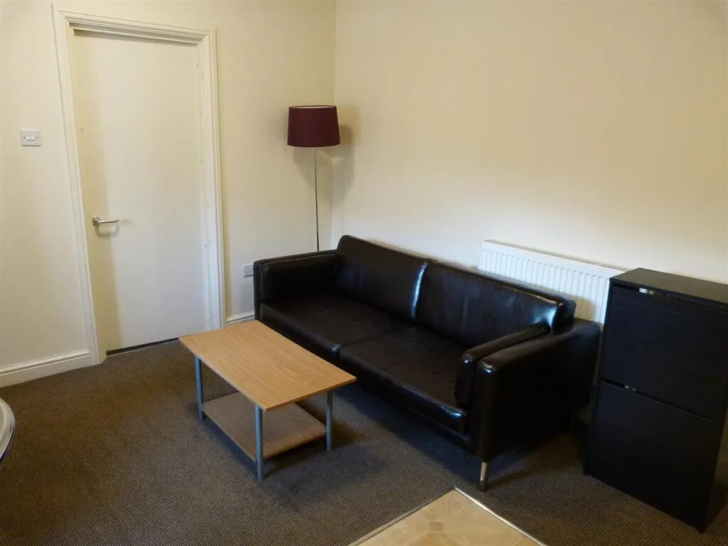 1 bedroom house for rent