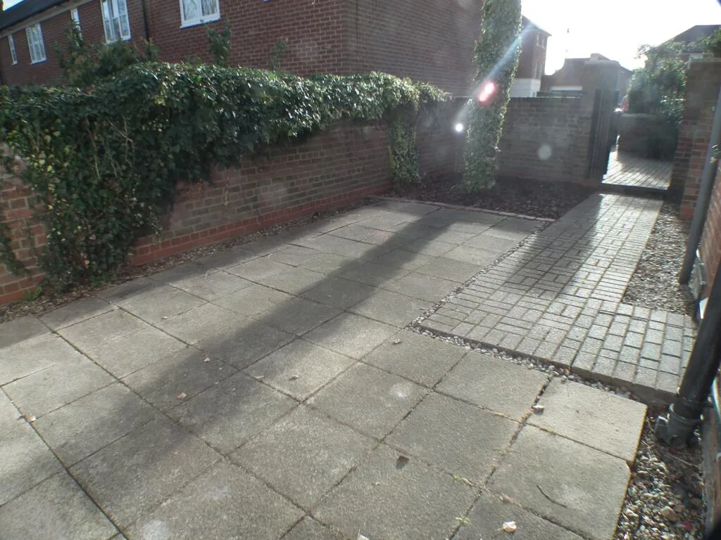 3 bedroom detached house for rent