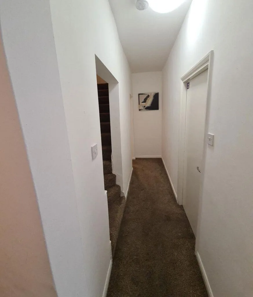 6 bedroom house for rent
