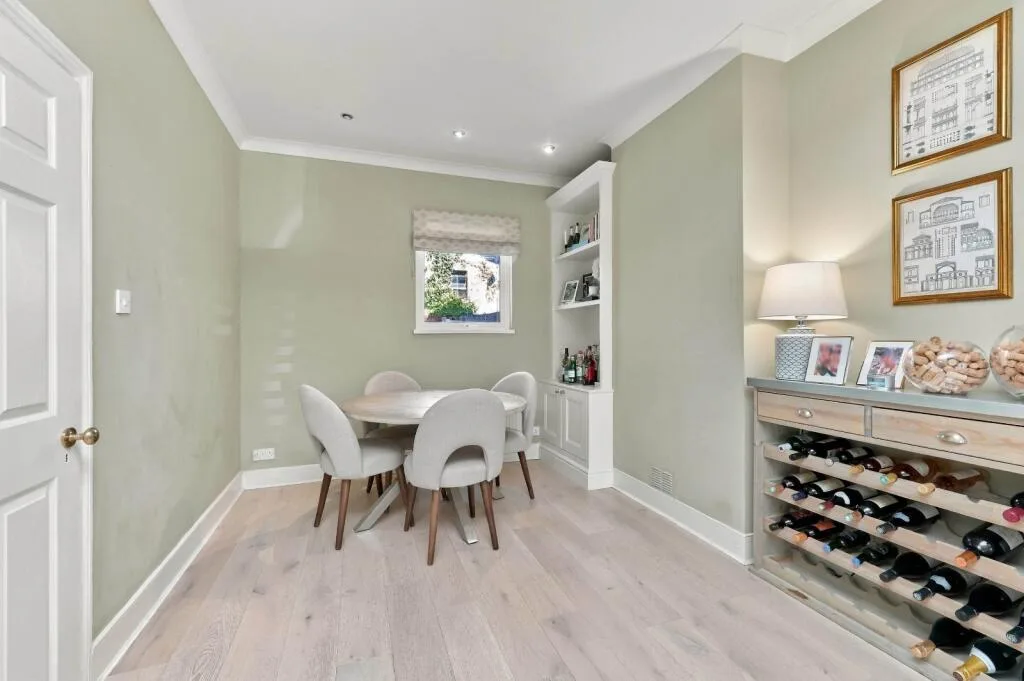 4 bedroom terraced house for rent