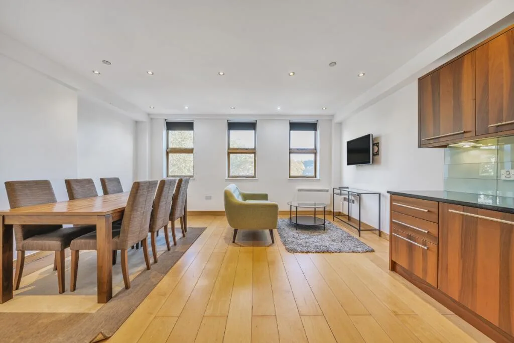 2 bedroom flat for rent