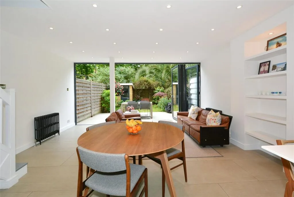 2 bedroom terraced house for rent