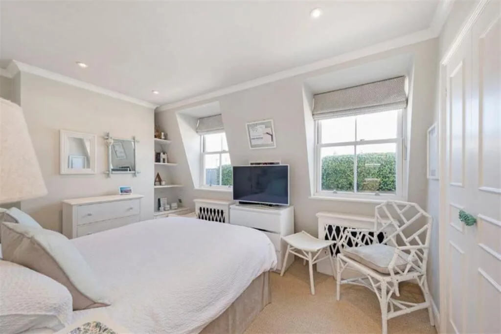 2 bedroom maisonette for rent