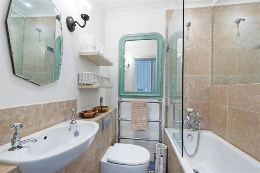 2 bedroom maisonette for rent