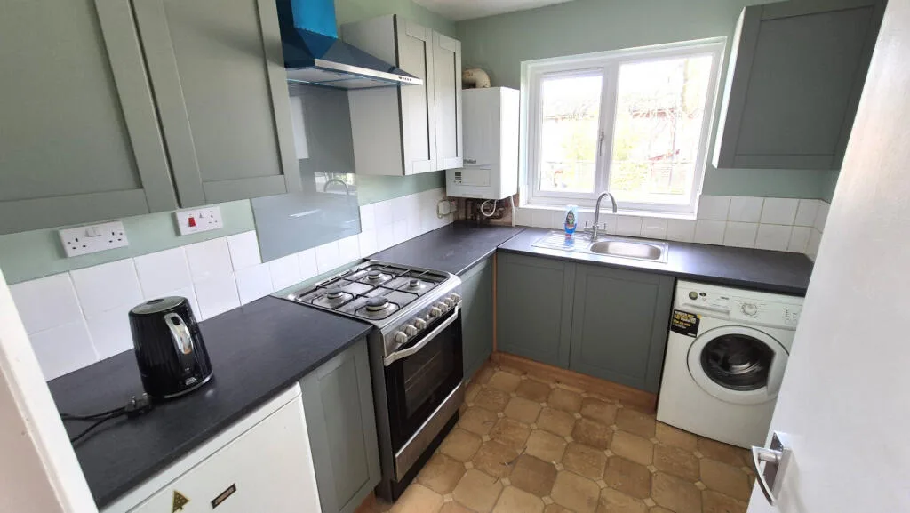 1 bedroom maisonette for rent