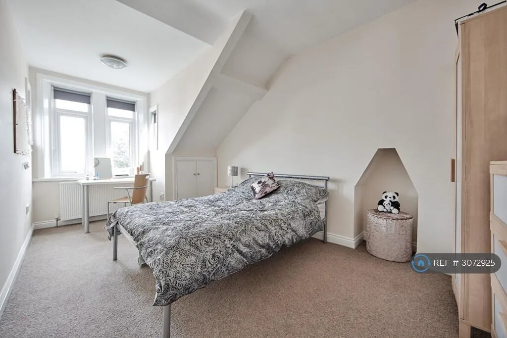 6 bedroom terraced house for rent