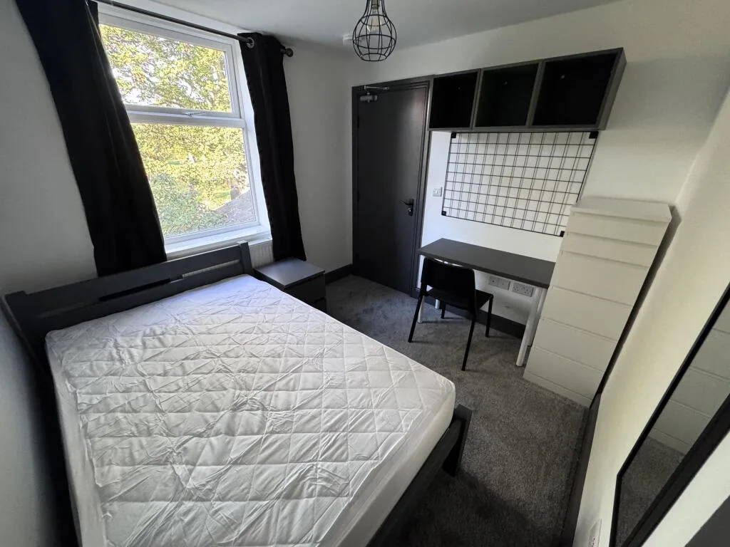 4 bedroom terraced house for rent