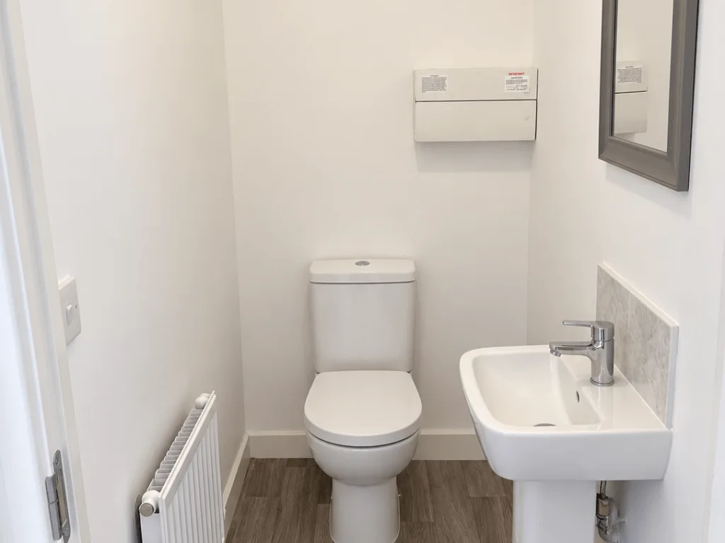 2 bedroom end of terrace house for rent