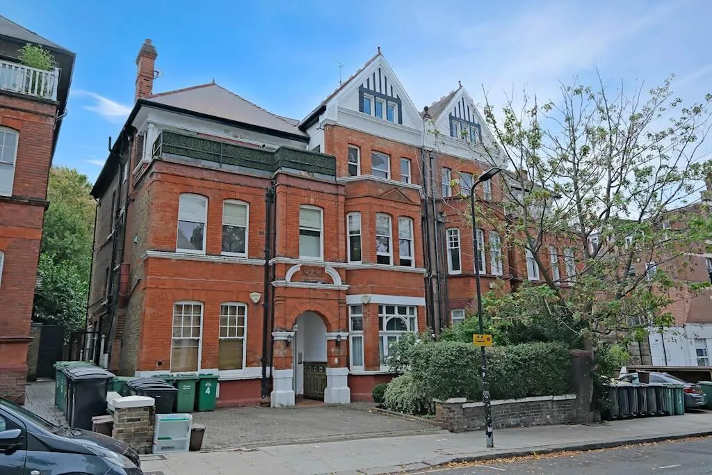 2 bedroom flat for rent