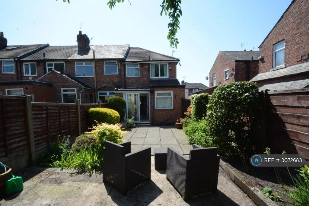 2 bedroom semi-detached house for rent
