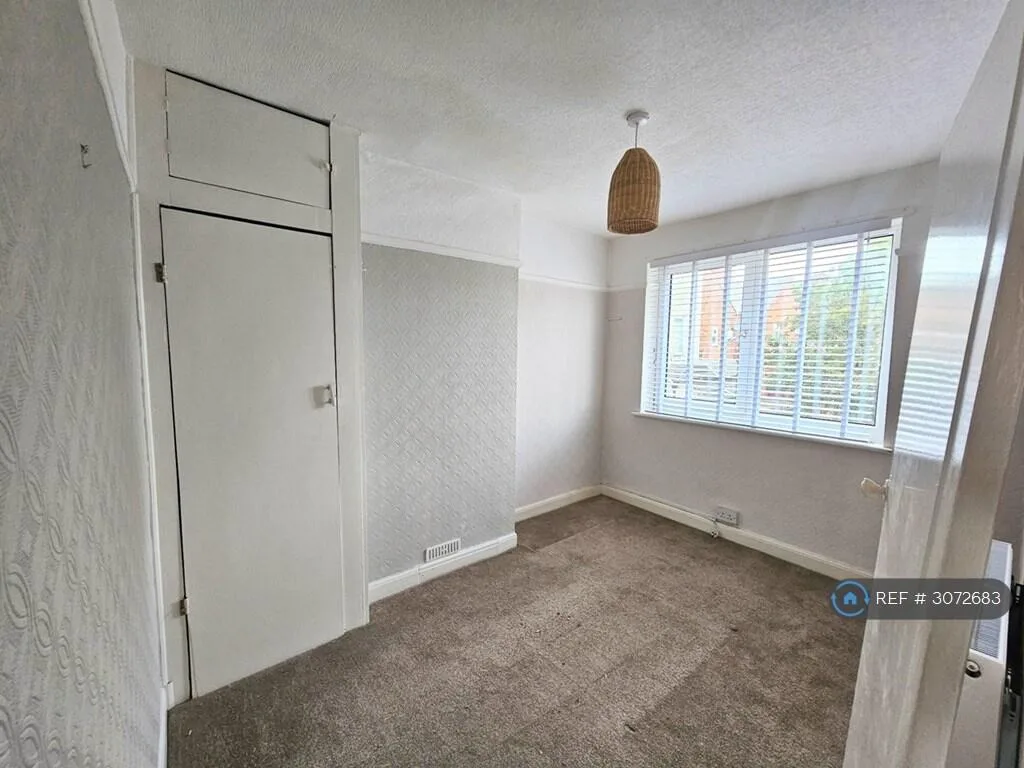 2 bedroom semi-detached house for rent