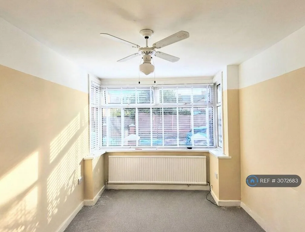 2 bedroom semi-detached house for rent
