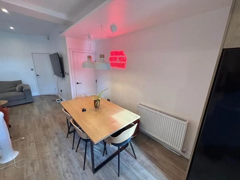 6 bedroom terraced house for rent