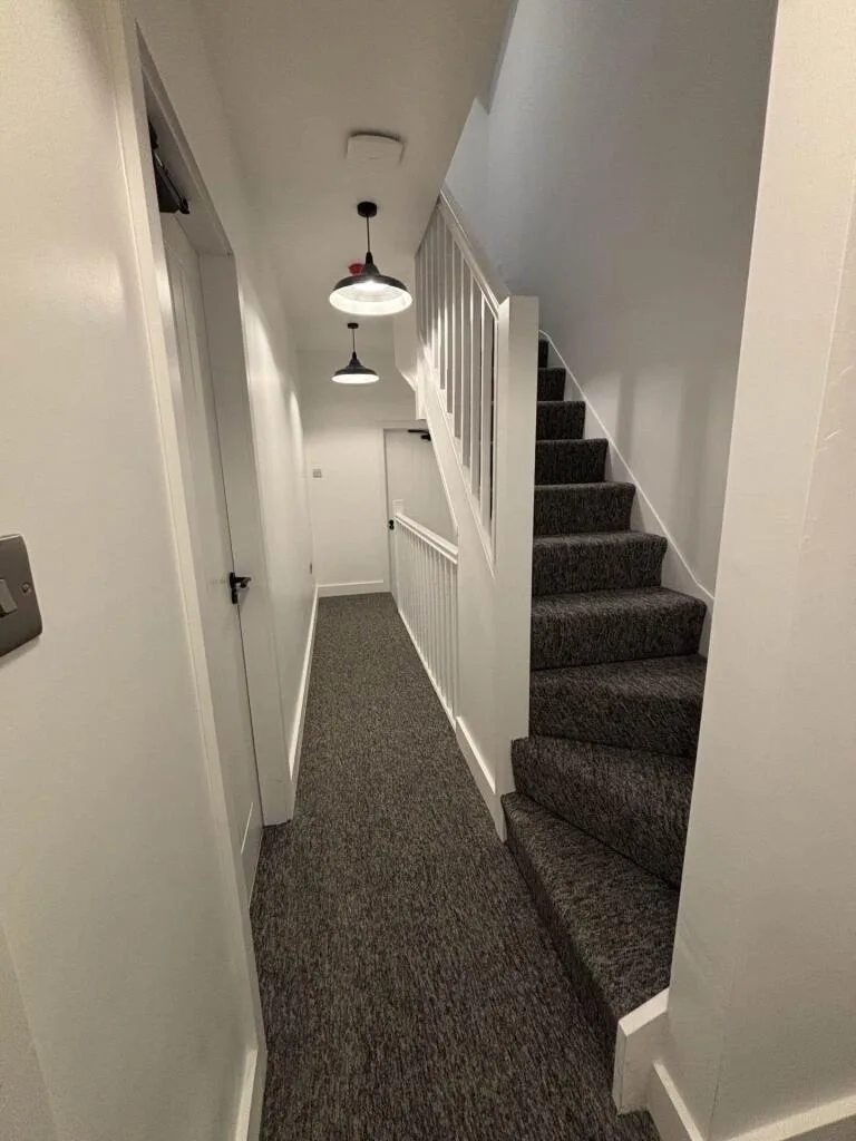 6 bedroom terraced house for rent