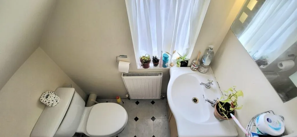 6 bedroom semi-detached house for rent