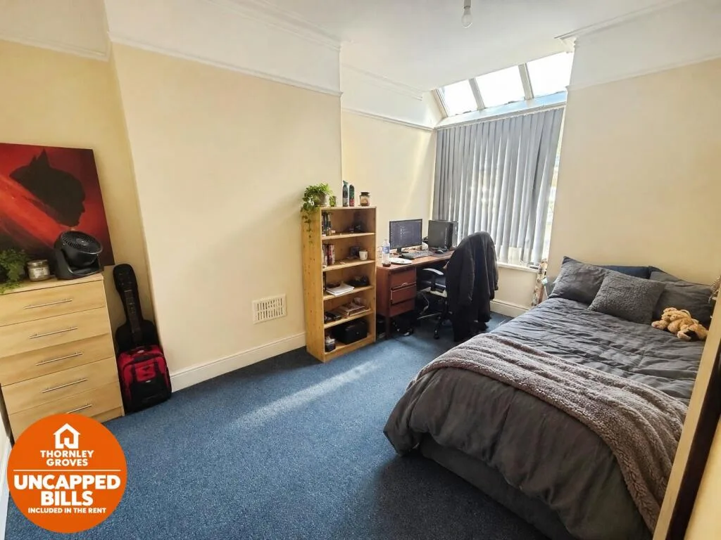 5 bedroom terraced house for rent