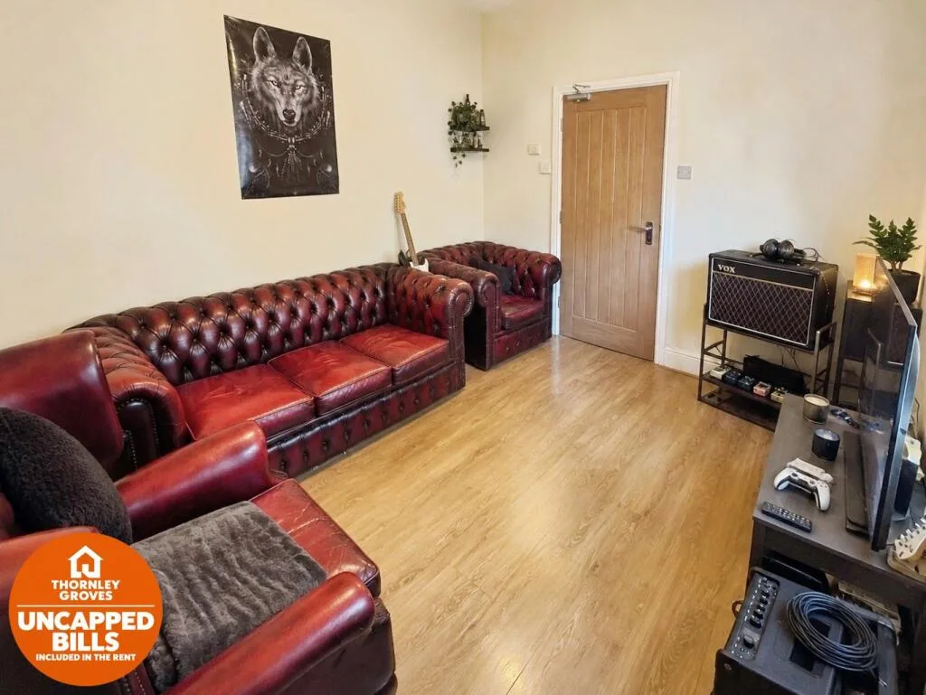 5 bedroom terraced house for rent