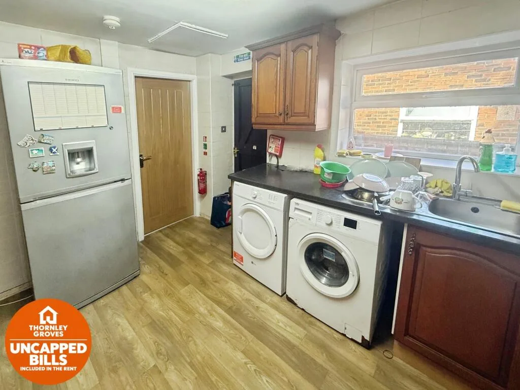 5 bedroom terraced house for rent
