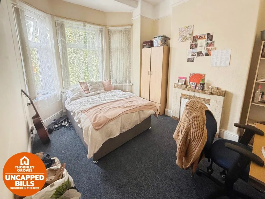 5 bedroom terraced house for rent
