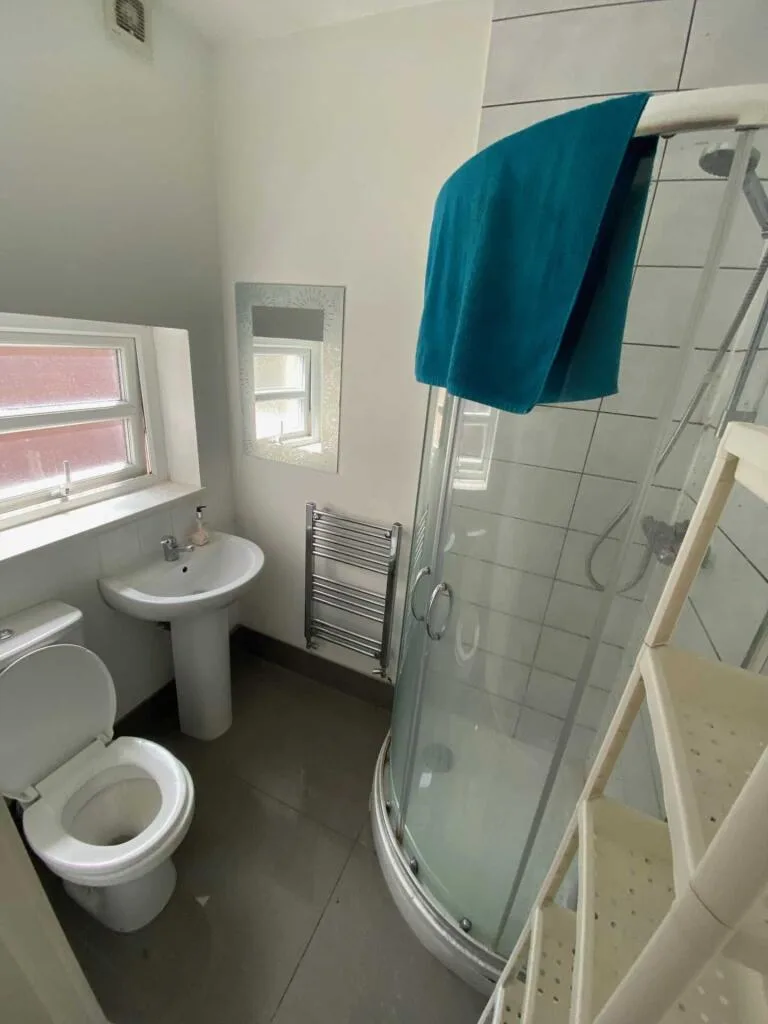 6 bedroom terraced house for rent