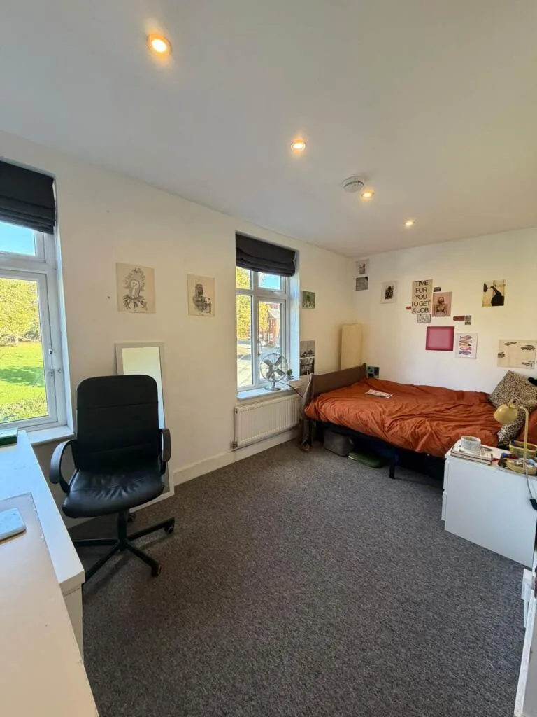 6 bedroom terraced house for rent