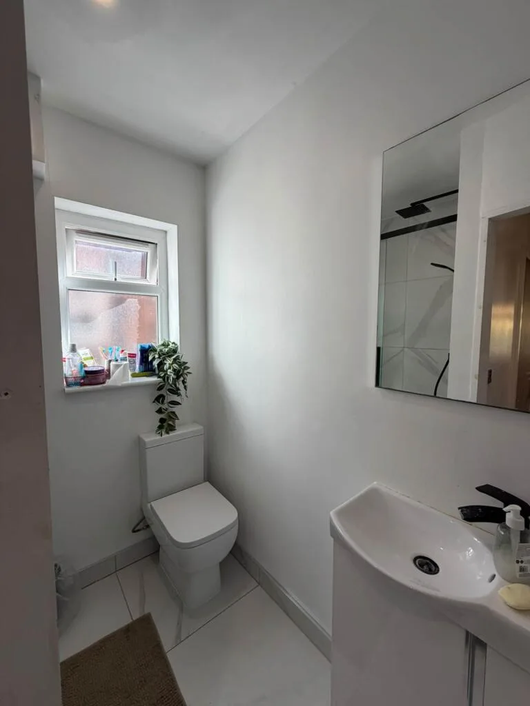 6 bedroom terraced house for rent
