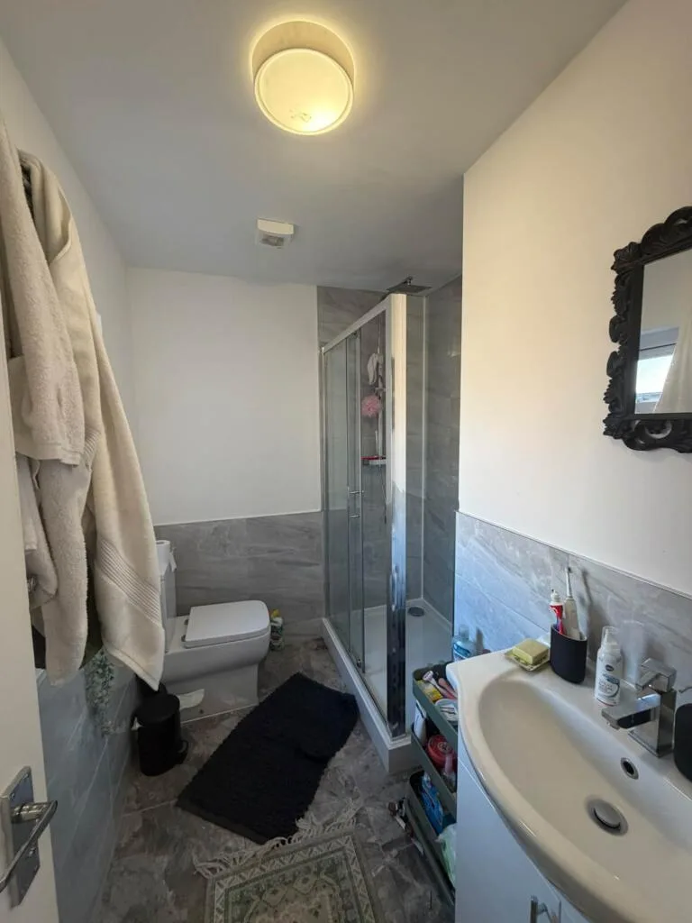 6 bedroom terraced house for rent
