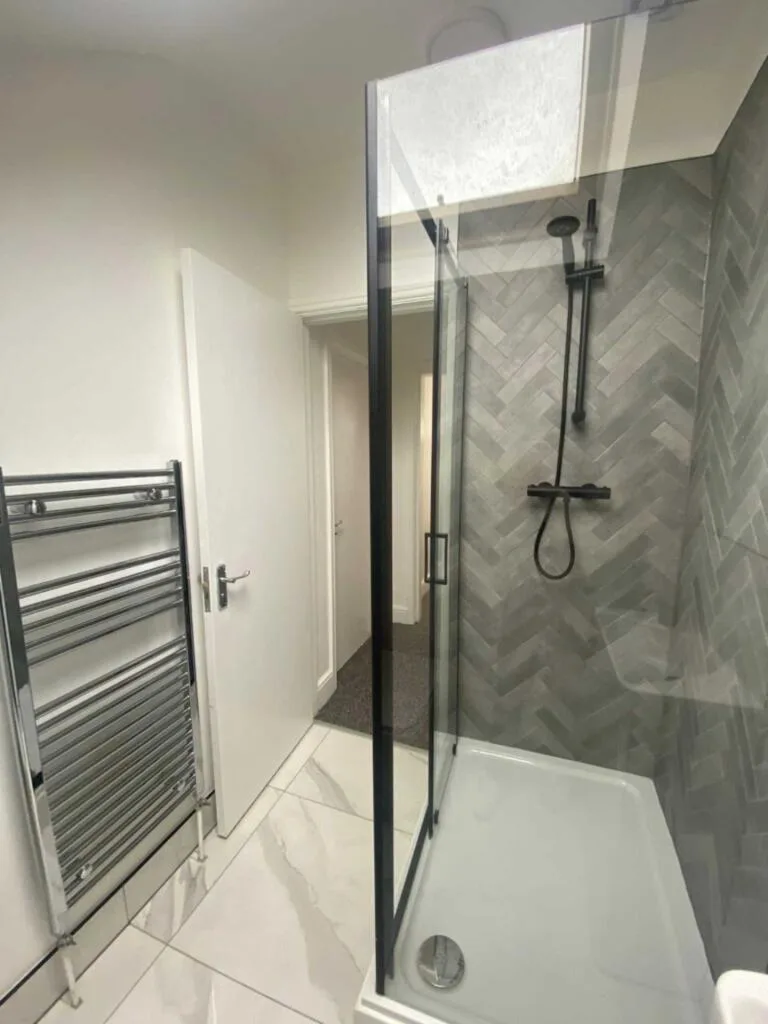 6 bedroom terraced house for rent
