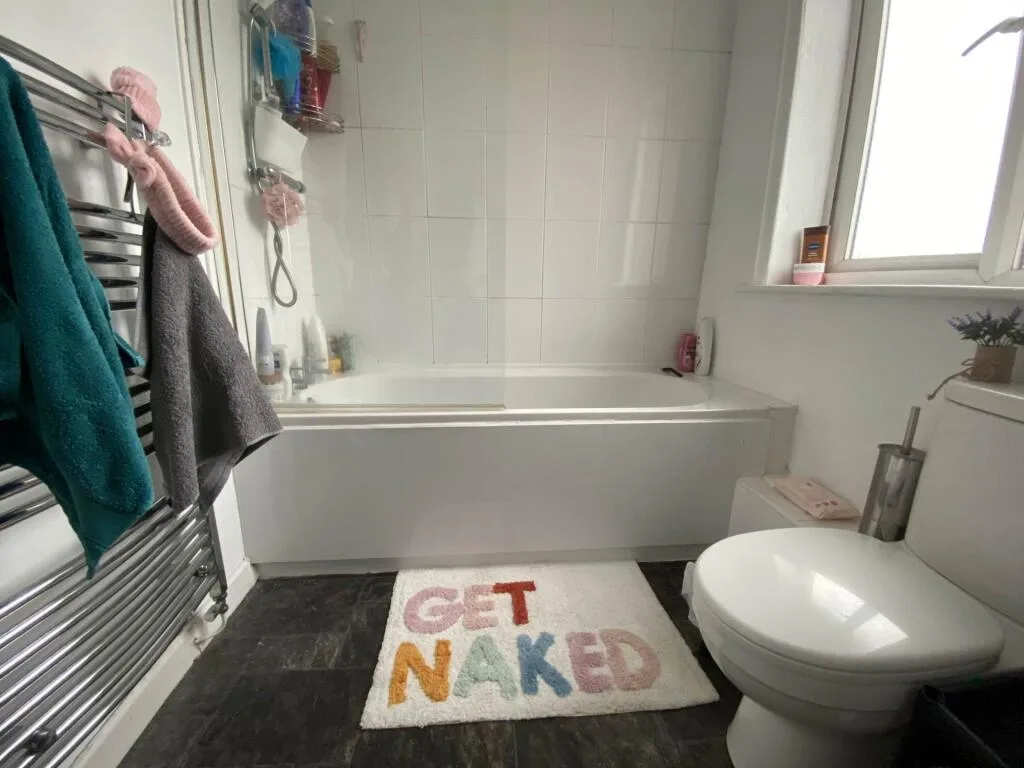 4 bedroom semi-detached house for rent