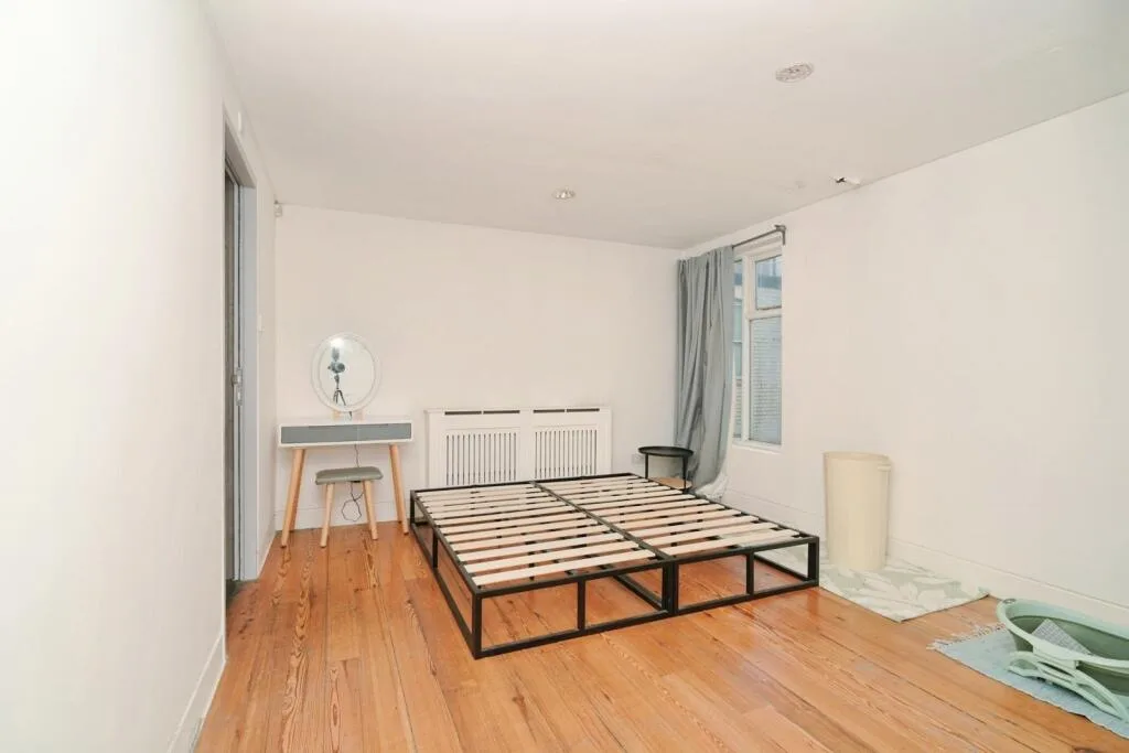 2 bedroom penthouse for rent