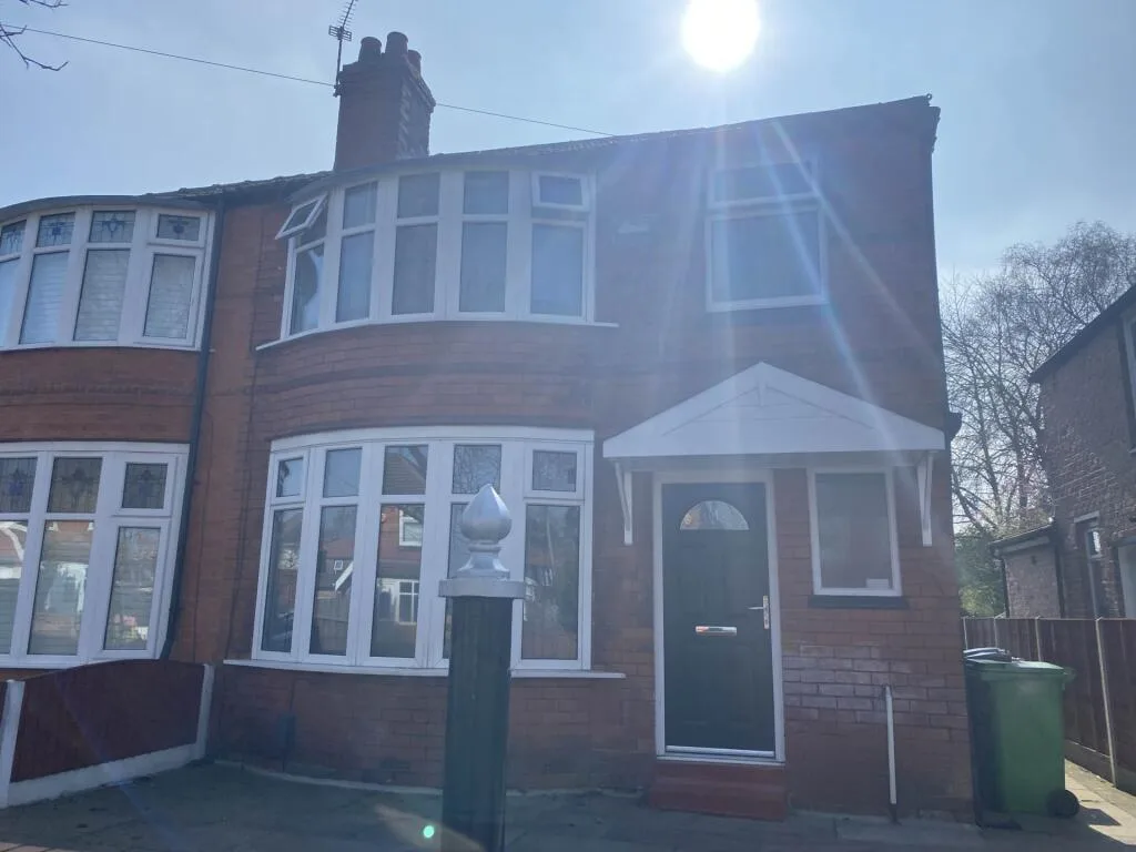 4 bedroom semi-detached house for rent