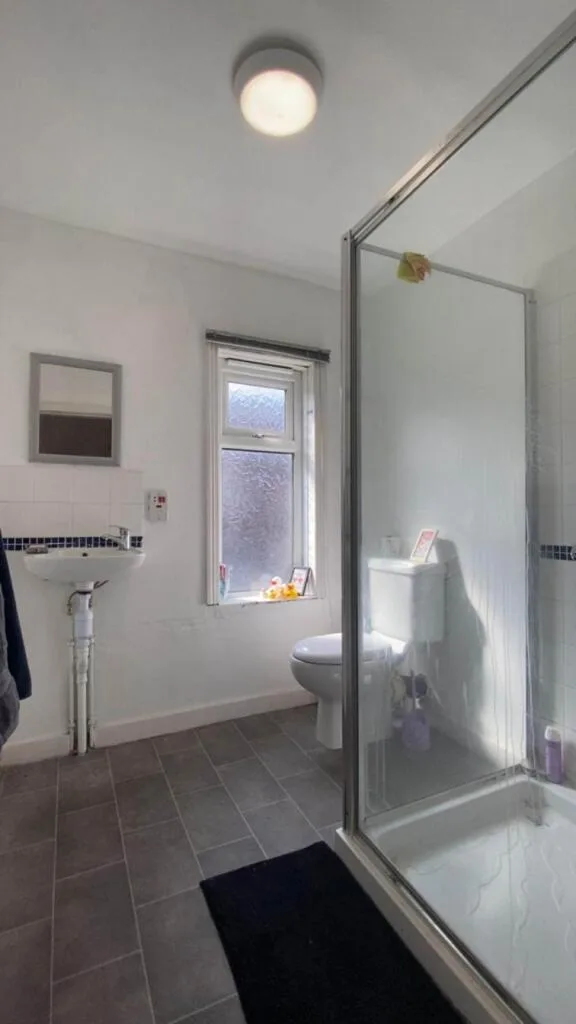 6 bedroom terraced house for rent