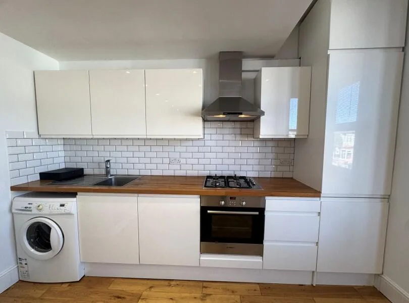3 bedroom flat for rent