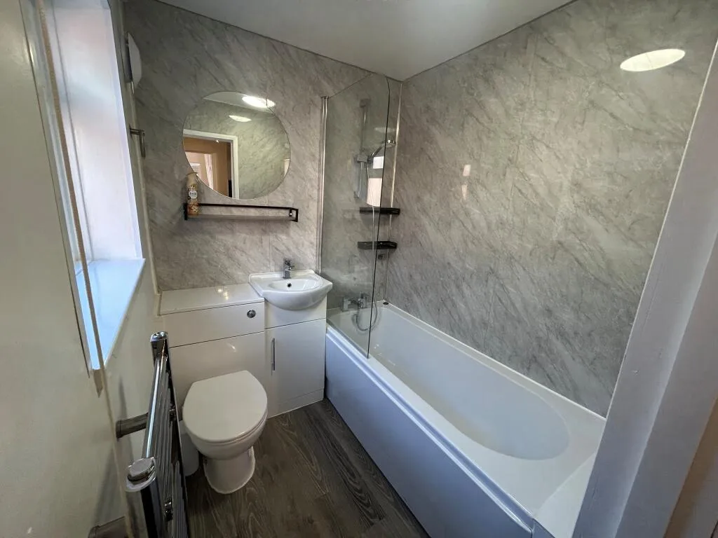 2 bedroom house for rent