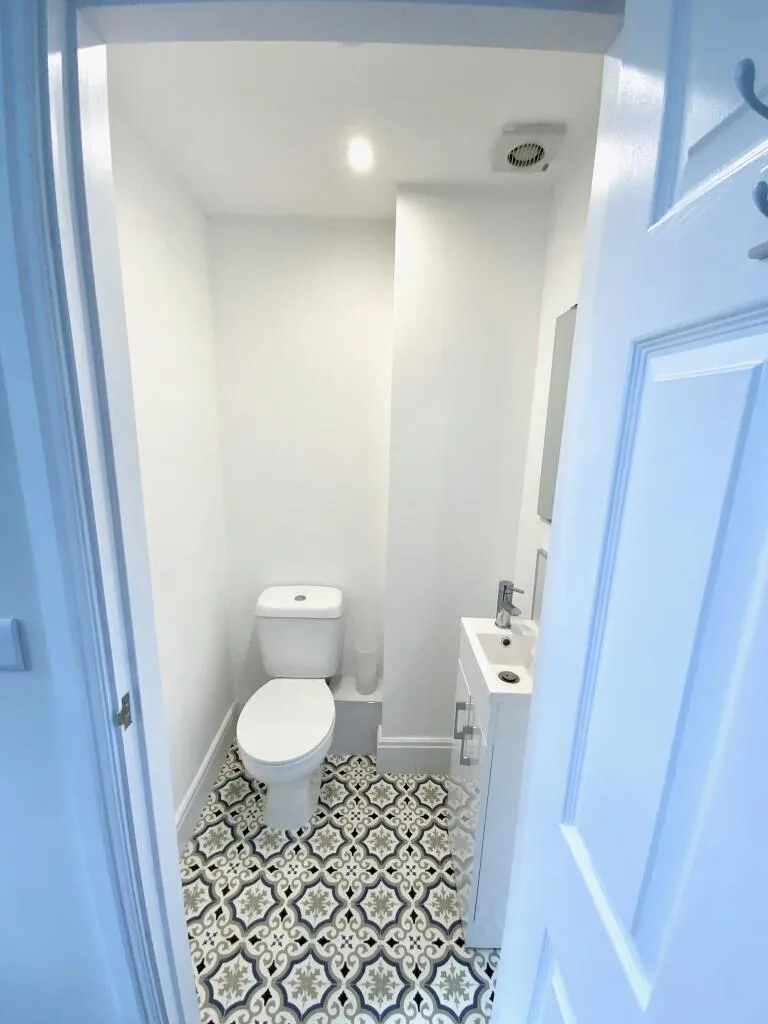 6 bedroom terraced house for rent