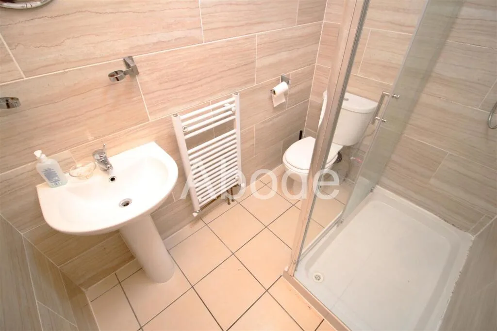 9 bedroom house for rent