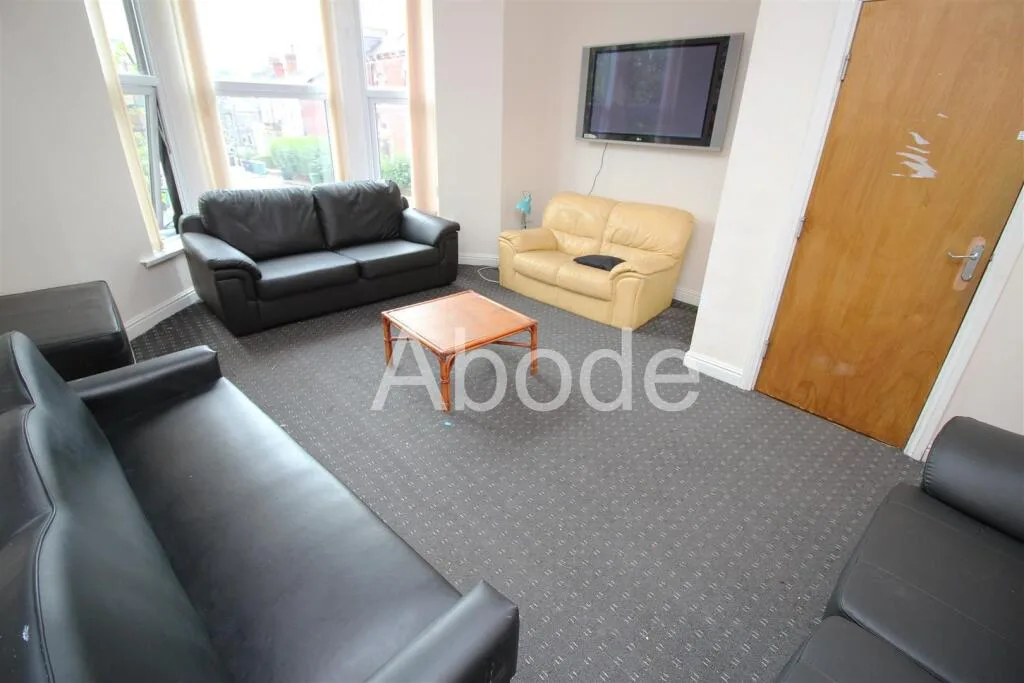 9 bedroom house for rent