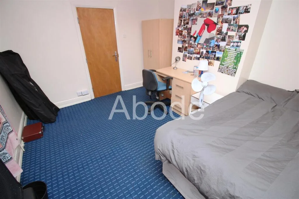 9 bedroom house for rent