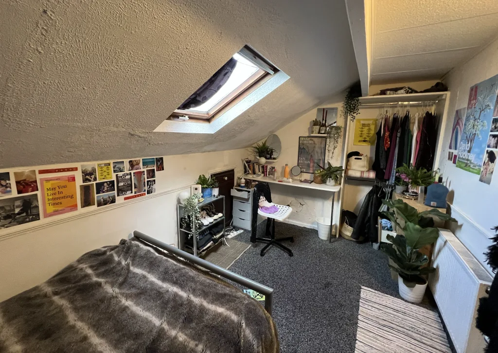 6 bedroom house for rent