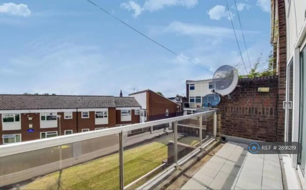 4 bedroom flat for rent