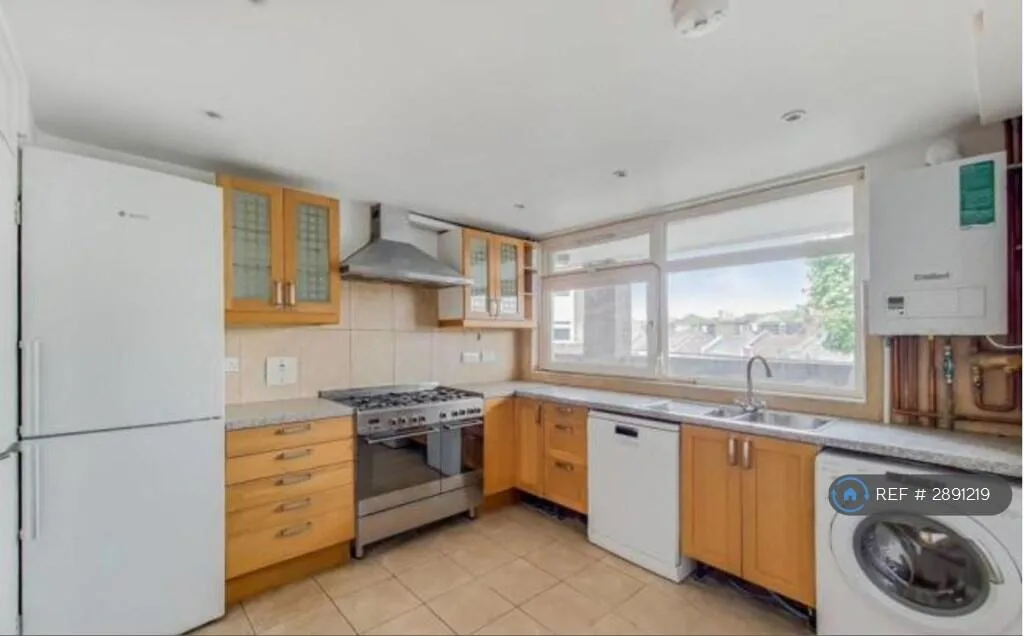 4 bedroom flat for rent
