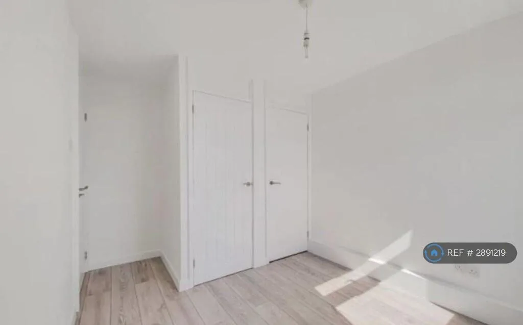 4 bedroom flat for rent