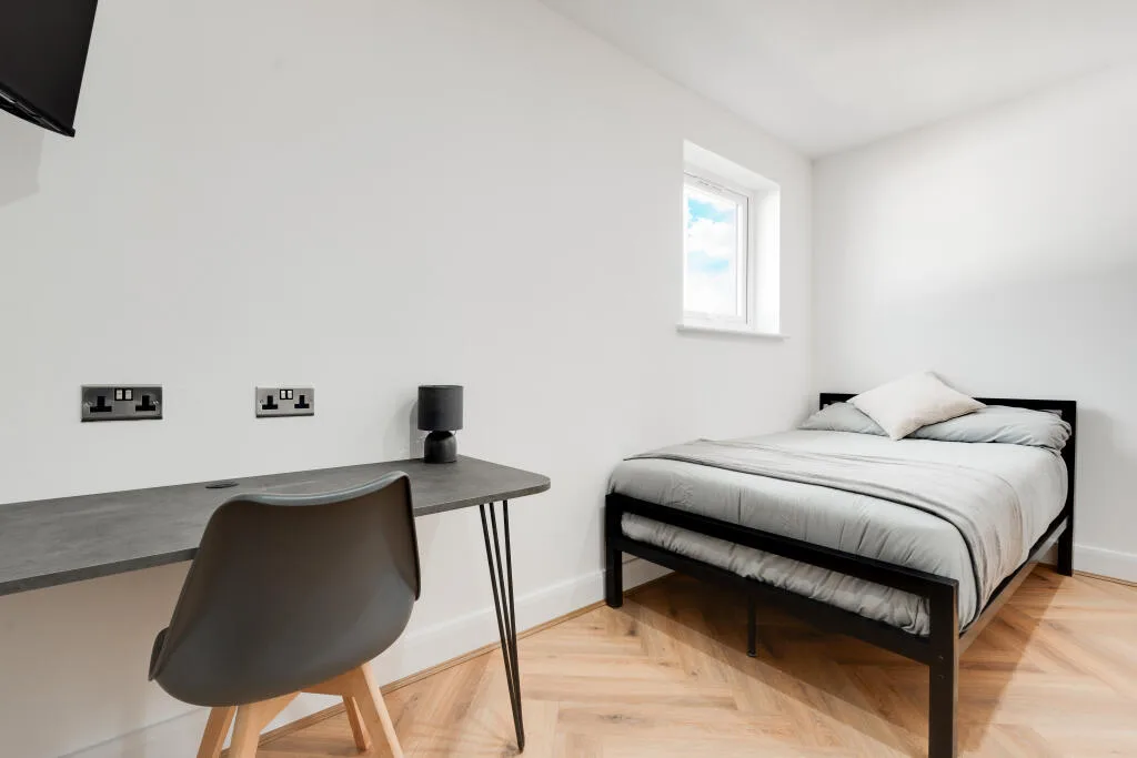 6 bedroom terraced house for rent