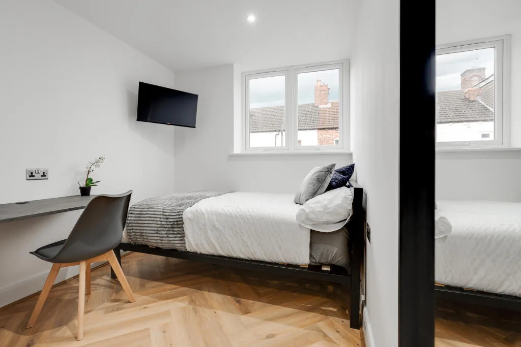 6 bedroom terraced house for rent