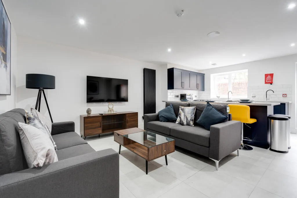 6 bedroom terraced house for rent
