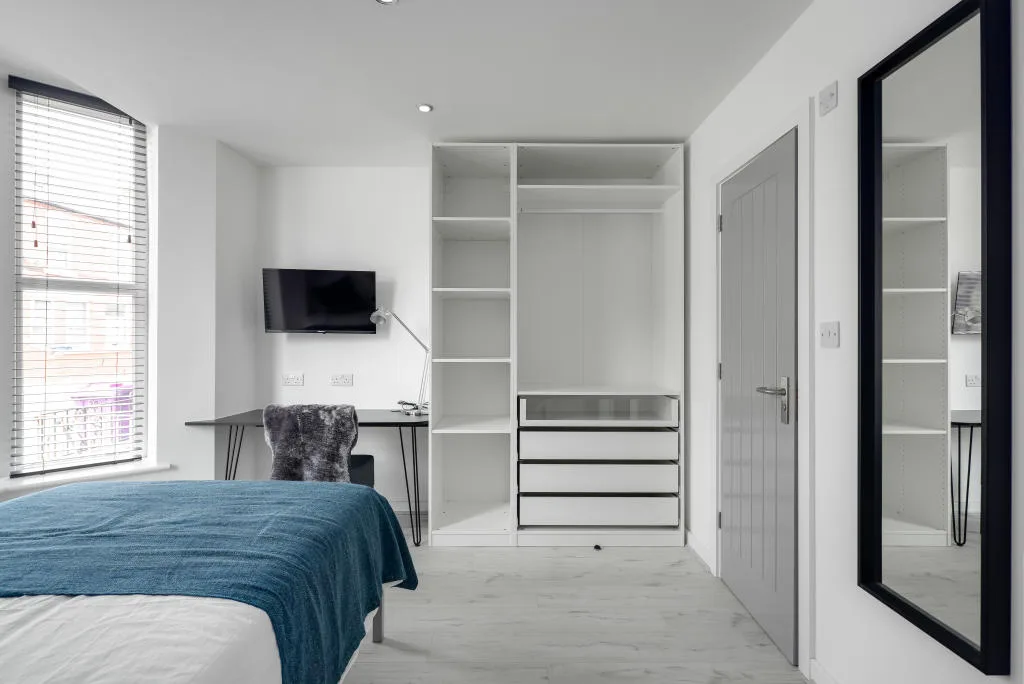6 bedroom terraced house for rent