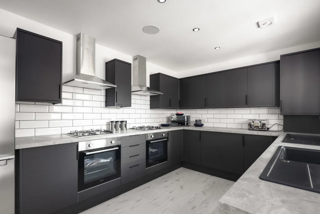 6 bedroom terraced house for rent