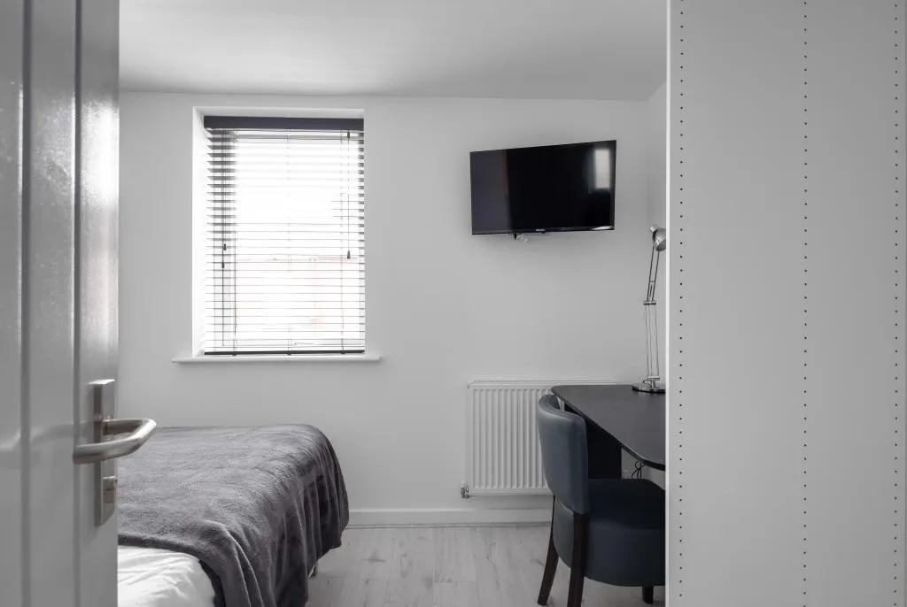 6 bedroom terraced house for rent