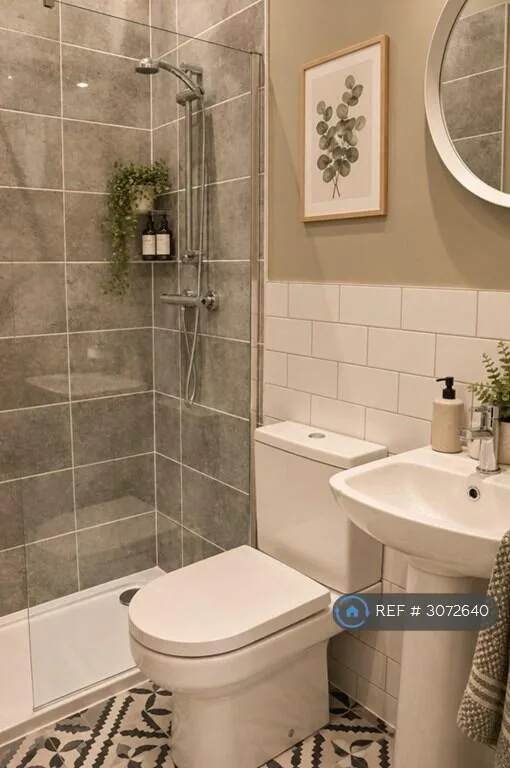 5 bedroom terraced house for rent
