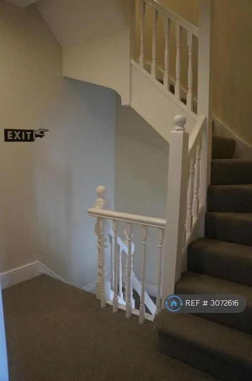 7 bedroom terraced house for rent